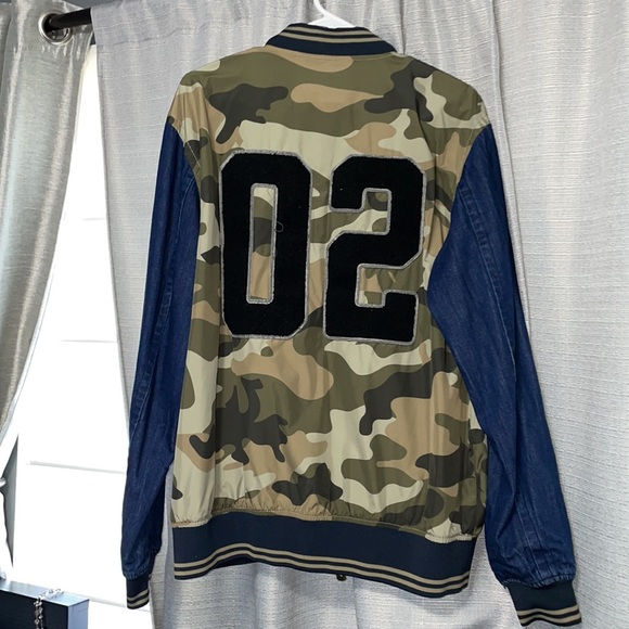 True Religion bomber jacket - Picture 2 of 3